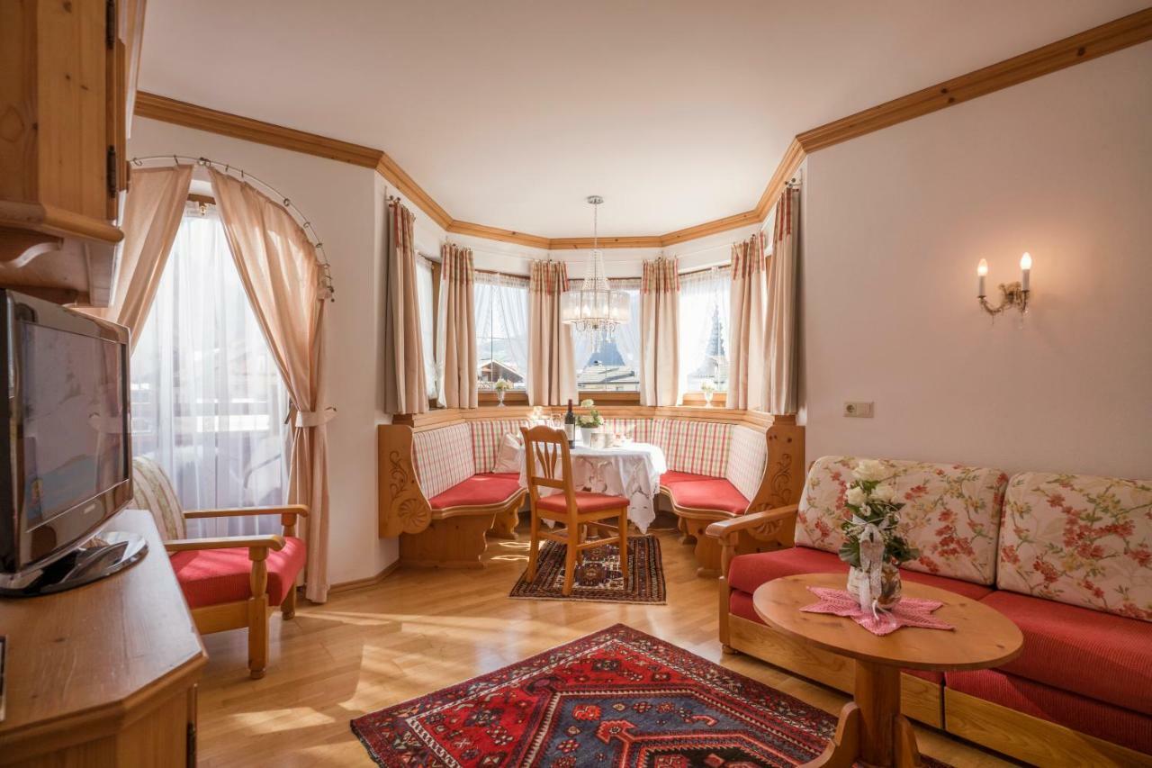 Viktoria & Joggl Hotel 3*
