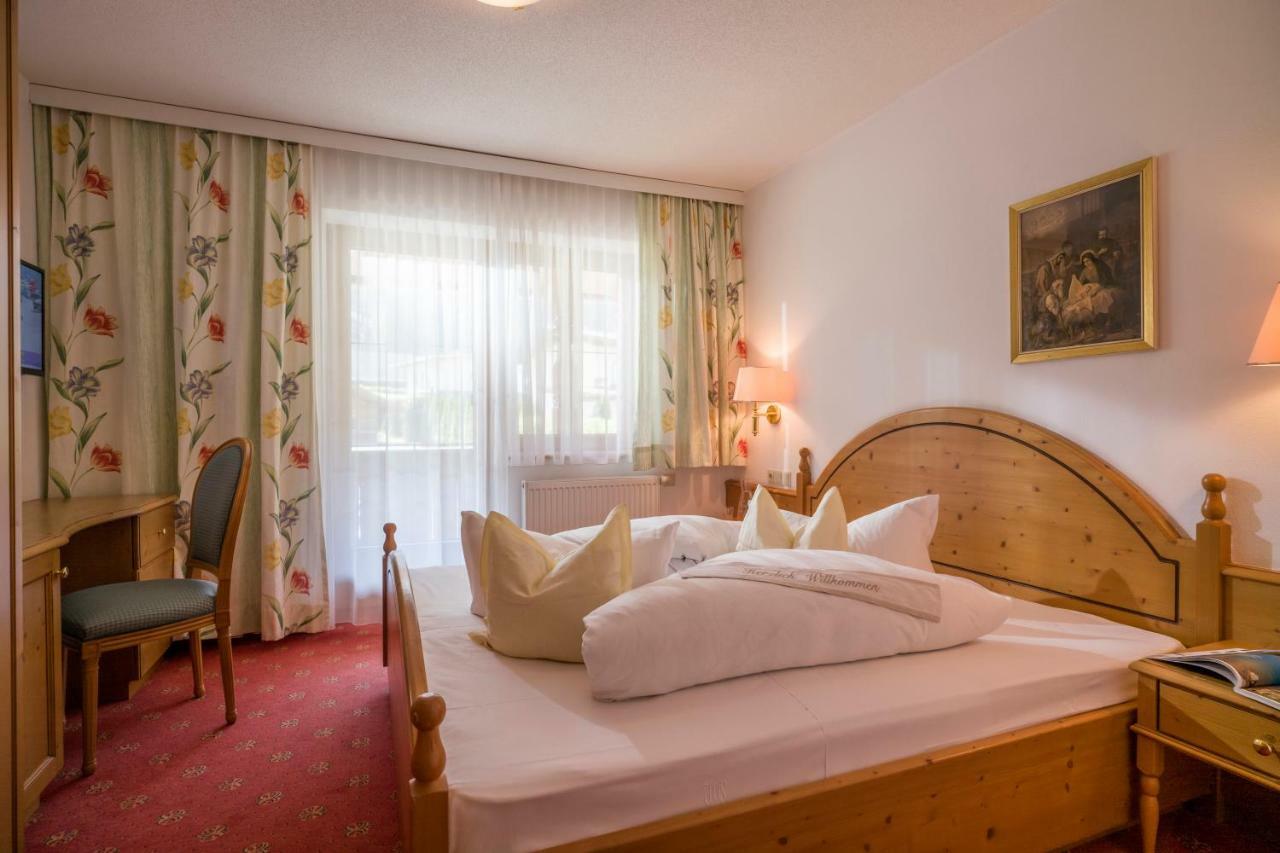 Hotel Viktoria & Joggl 3*
